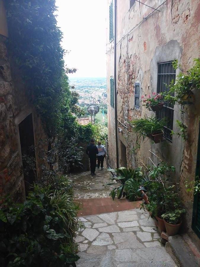 Residenza Buggiano Antica B&B - Charme Apartment In Tuscany Borgo a Buggiano Exterior photo