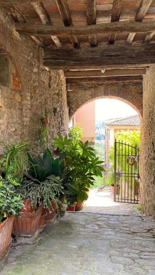 Residenza Buggiano Antica B&B - Charme Apartment In Tuscany Borgo a Buggiano Exterior photo